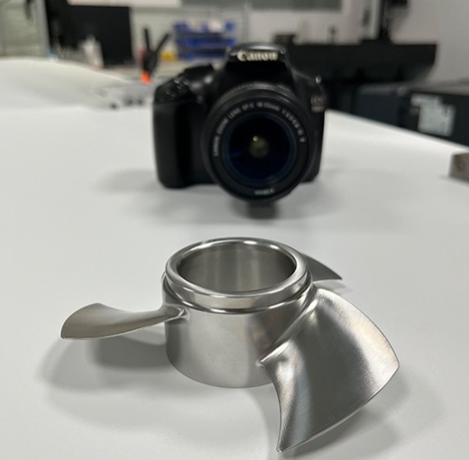 CNC Turning vs. Manual Turning: A Comparison of the Two Methods